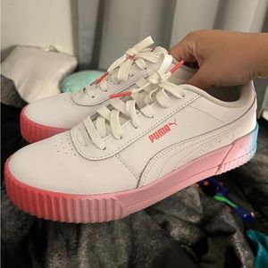 Womens Puma 9.5